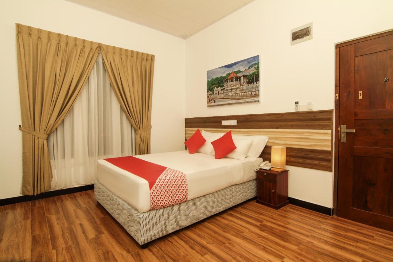 Clove Transit Hotel Kotugoda Luaran gambar