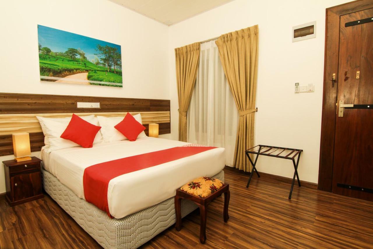 Clove Transit Hotel Kotugoda Luaran gambar