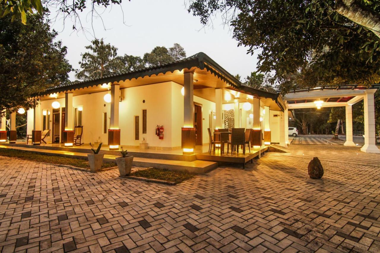 Clove Transit Hotel Kotugoda Luaran gambar