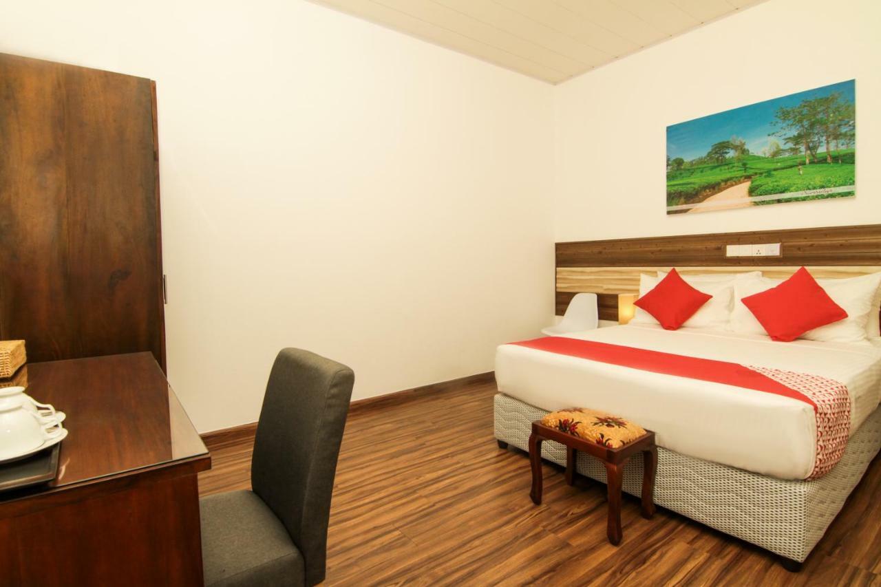 Clove Transit Hotel Kotugoda Luaran gambar