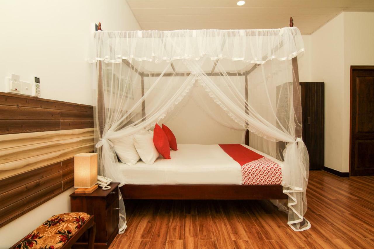Clove Transit Hotel Kotugoda Luaran gambar