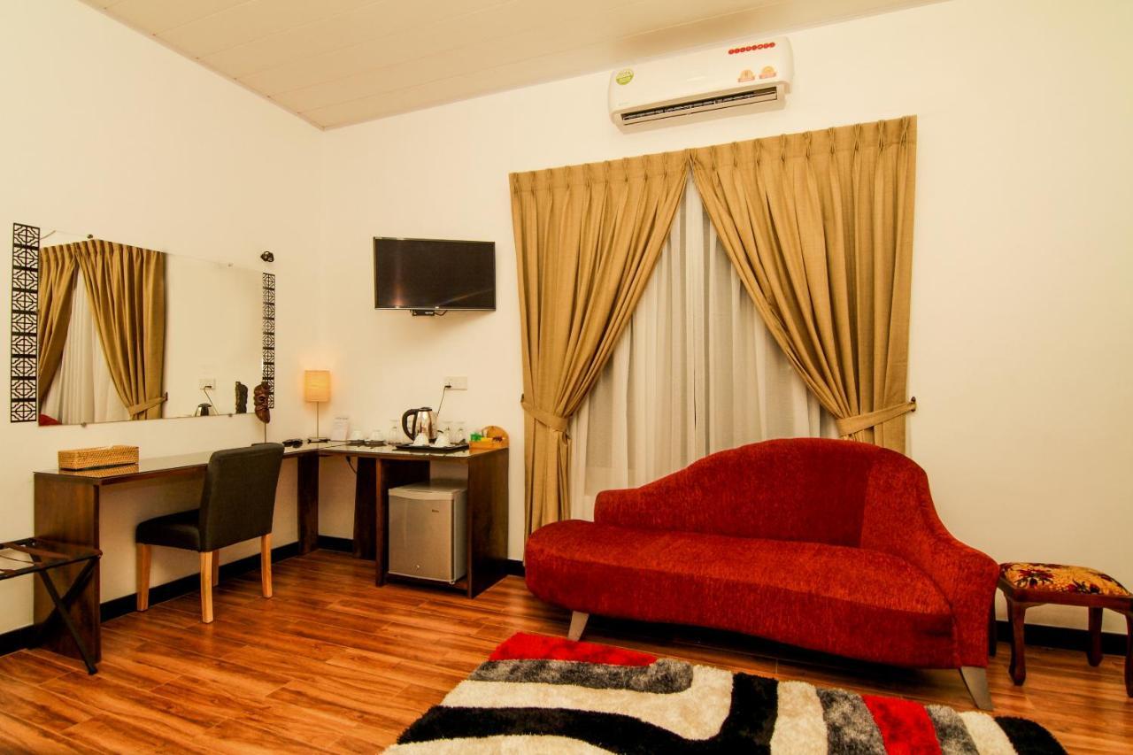 Clove Transit Hotel Kotugoda Luaran gambar