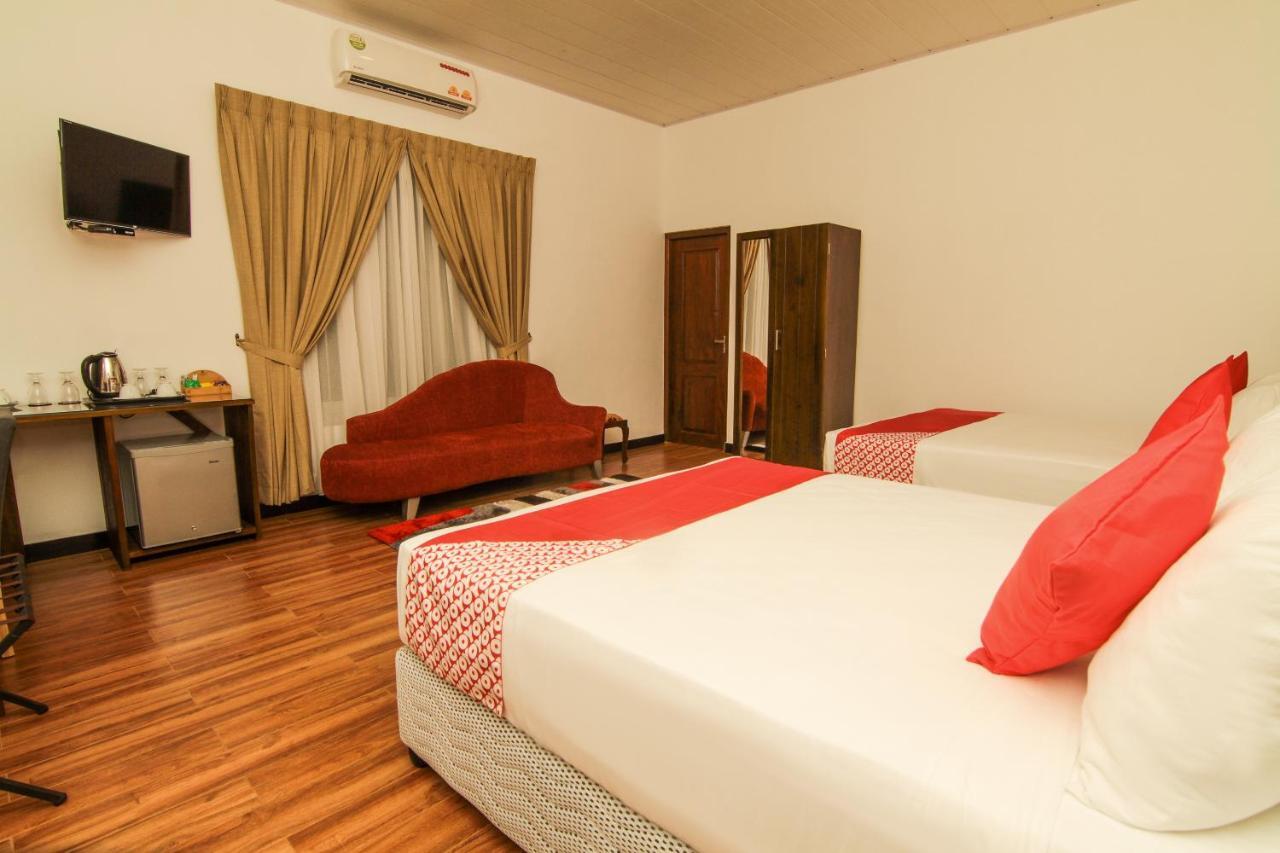Clove Transit Hotel Kotugoda Luaran gambar