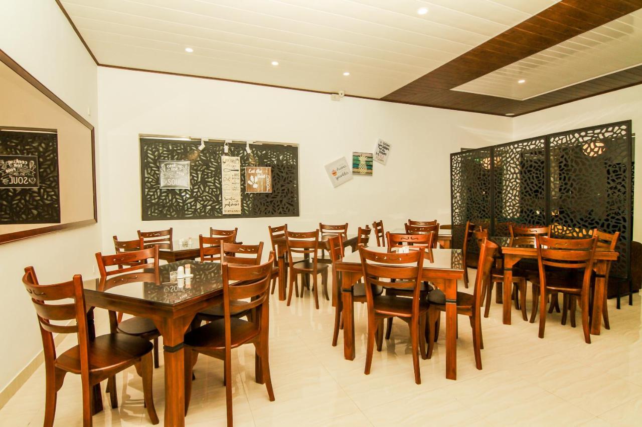 Clove Transit Hotel Kotugoda Luaran gambar