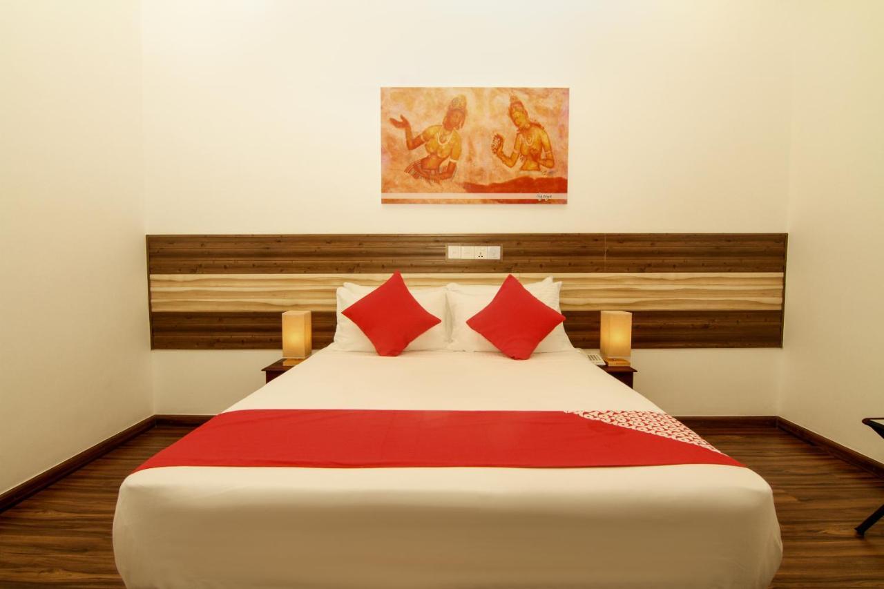 Clove Transit Hotel Kotugoda Luaran gambar